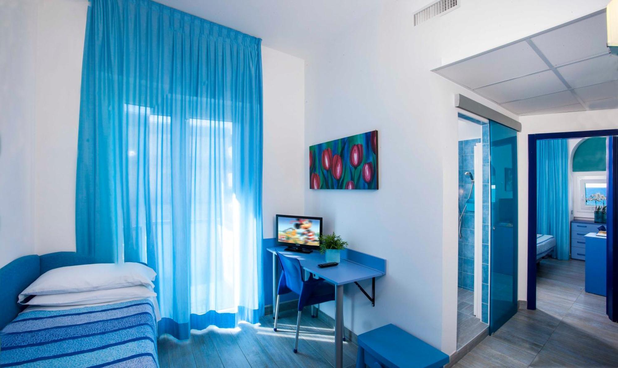Quadruple Room Sea View